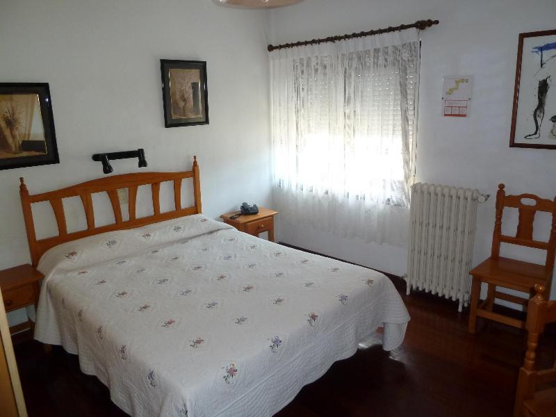 Hotel La Rambla Biescas  Esterno foto
