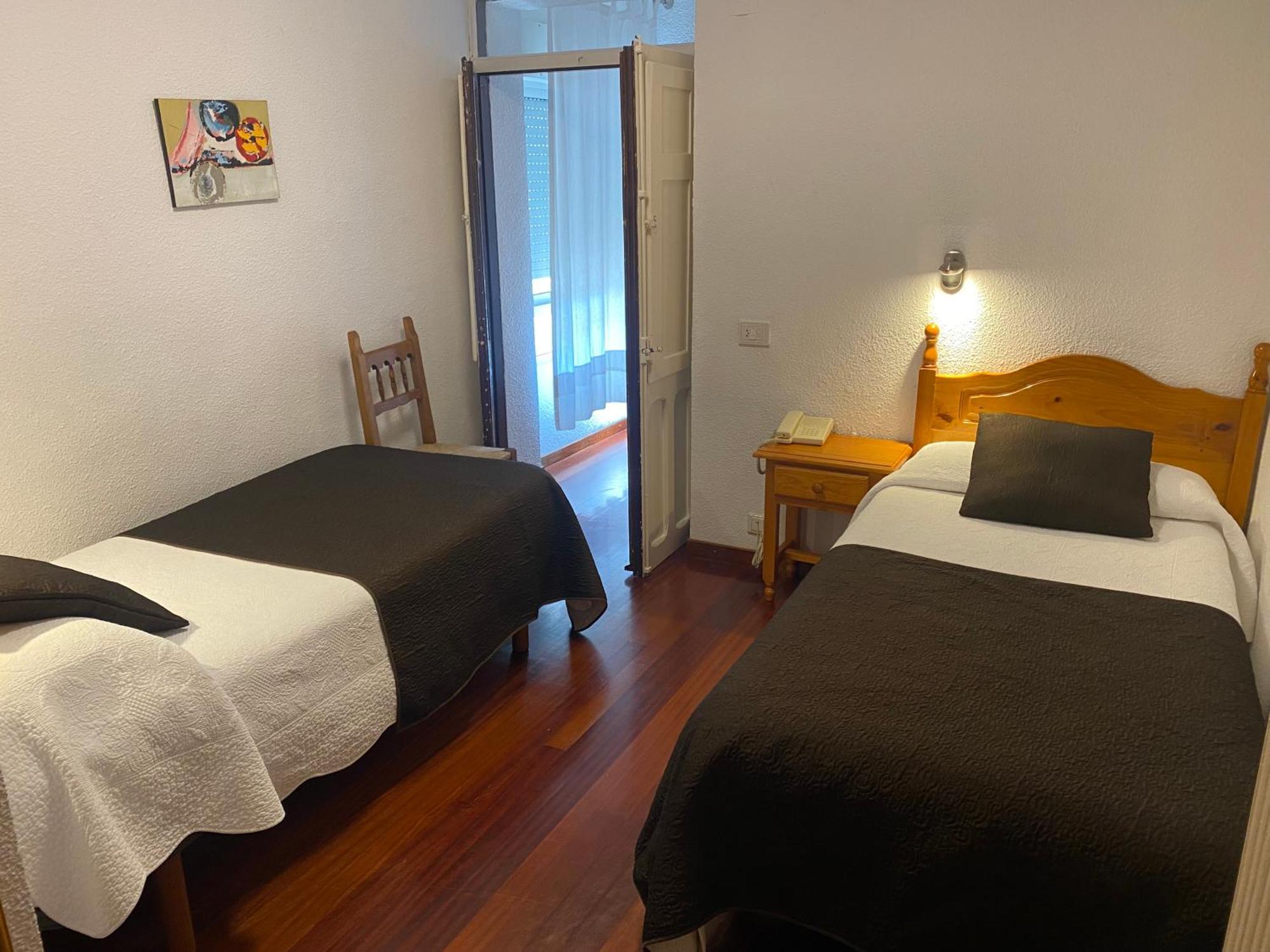 Hotel La Rambla Biescas  Esterno foto