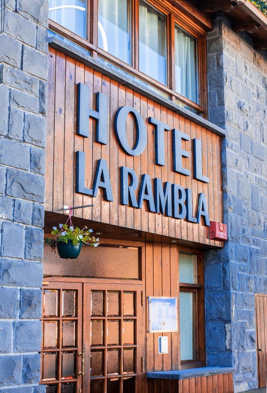 Hotel La Rambla Biescas  Esterno foto